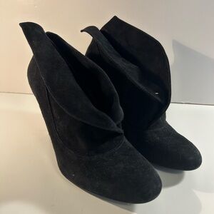 Enzo Angiolini Black Suede Shoes